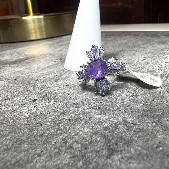Ring Bomb Party Ring, NWOT, size 8 , purple gemstone on silver color band - Picture 5 of 7